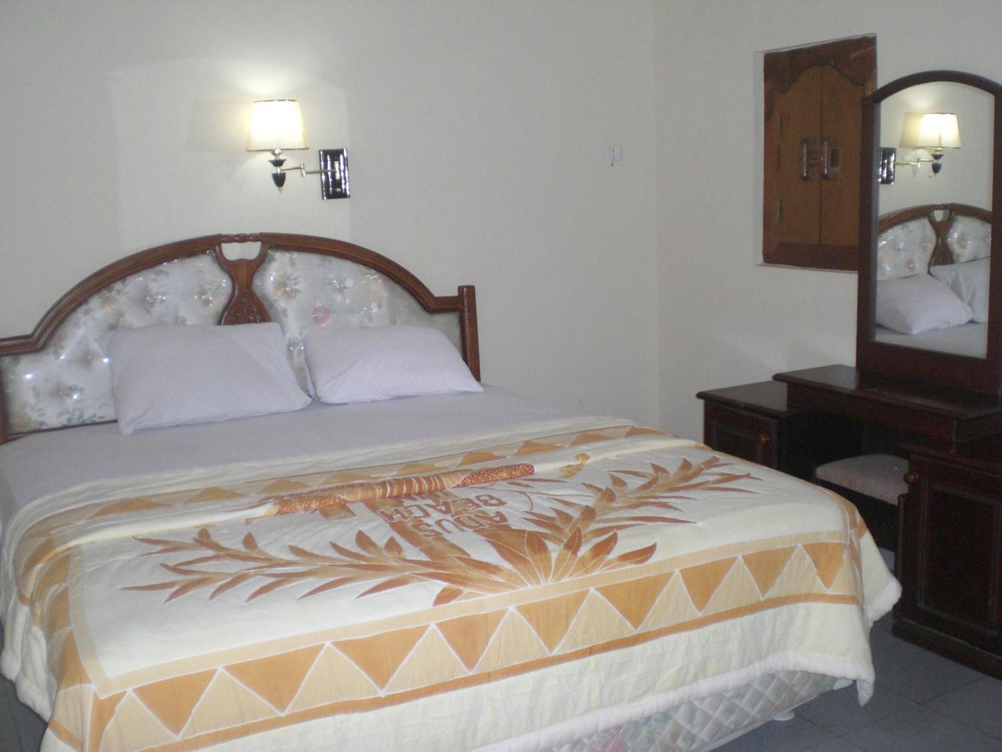 Adus Beach Inn Legian Εξωτερικό φωτογραφία