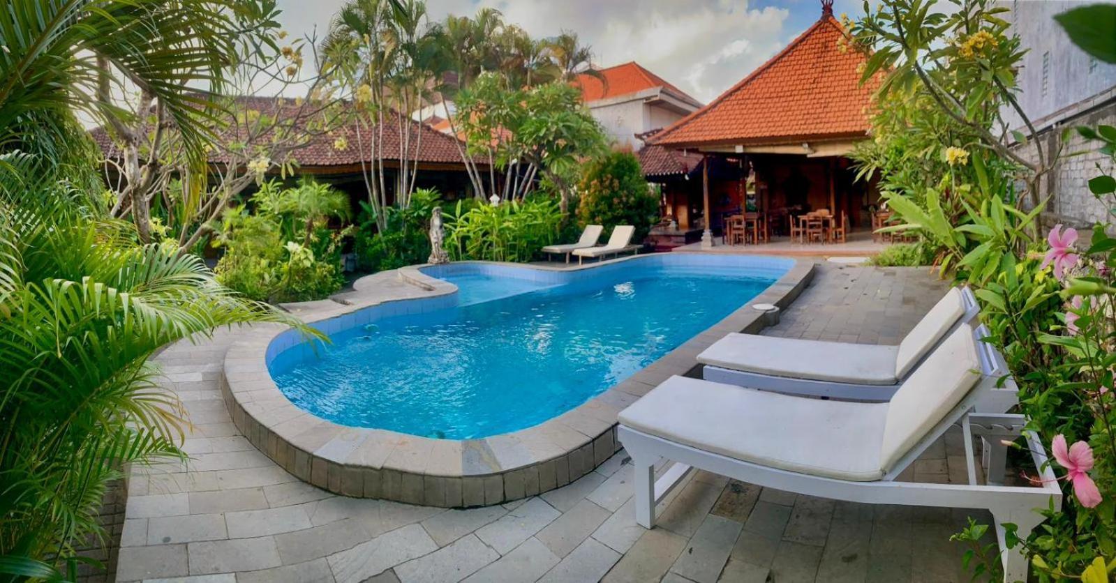 Adus Beach Inn Legian Εξωτερικό φωτογραφία