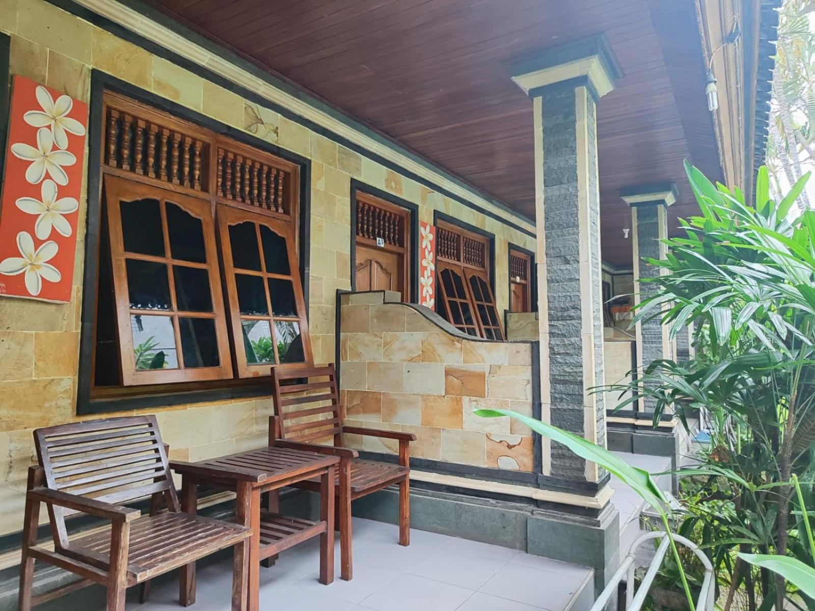 Adus Beach Inn Legian Εξωτερικό φωτογραφία