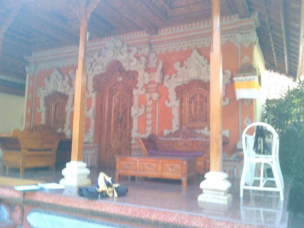 Adus Beach Inn Legian Εξωτερικό φωτογραφία